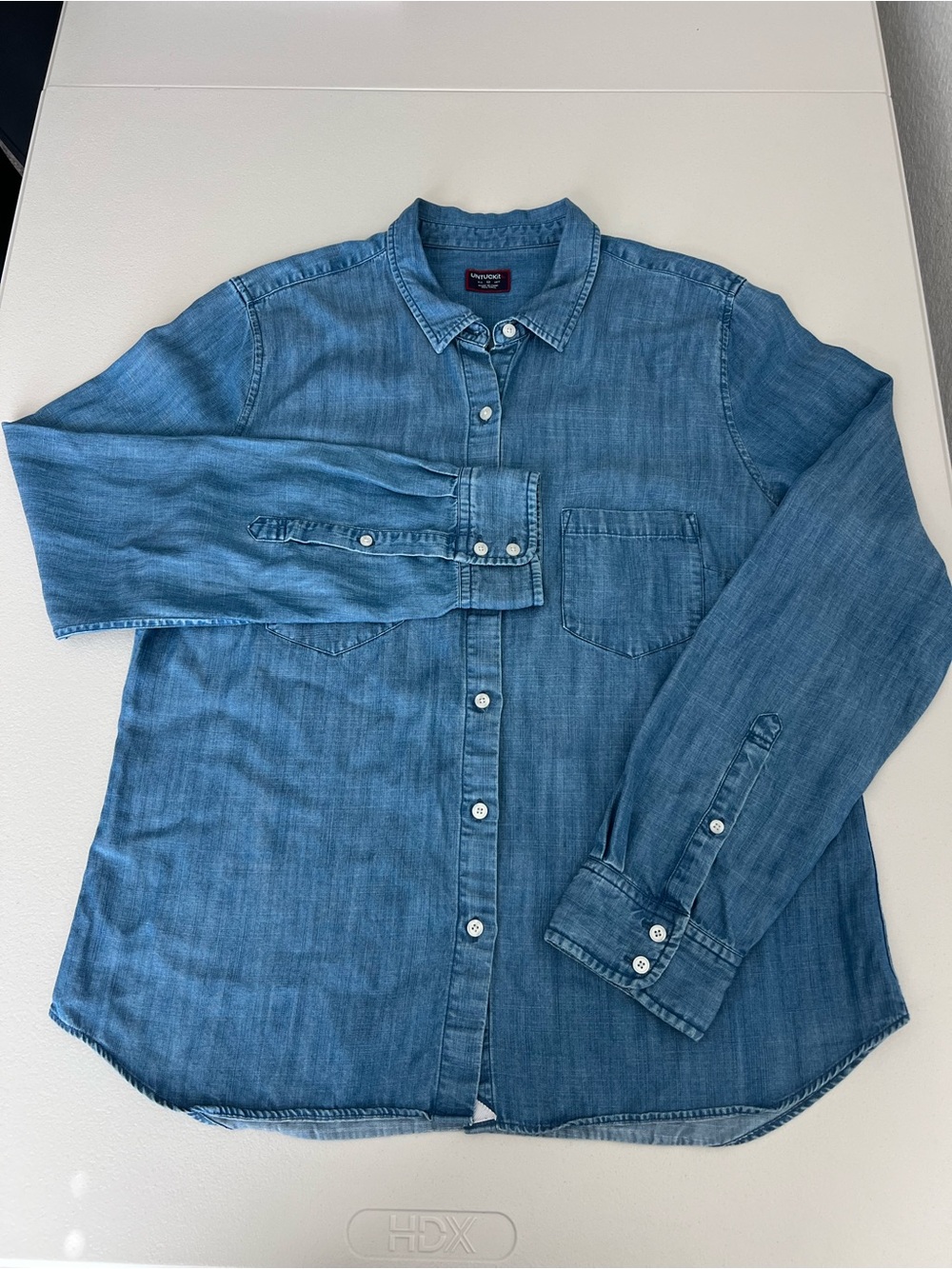UnTuckit Women’s Alleanza Blue Denim Chambray Long Sleeve Shirt Size 12